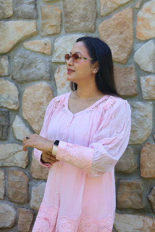 Light Pink Cotton Kurta with Lace Detailing – Elegant Women’s Casual & Festive Wear