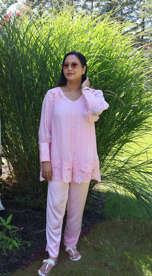 Light Pink Cotton Kurta with Lace Detailing – Elegant Women’s Casual & Festive Wear