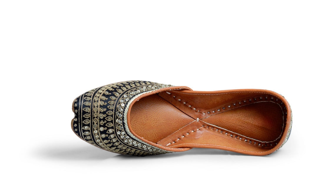 Black Embroidered Jutti with Golden Zari & Sequin Work – Ethnic Footwear for Women